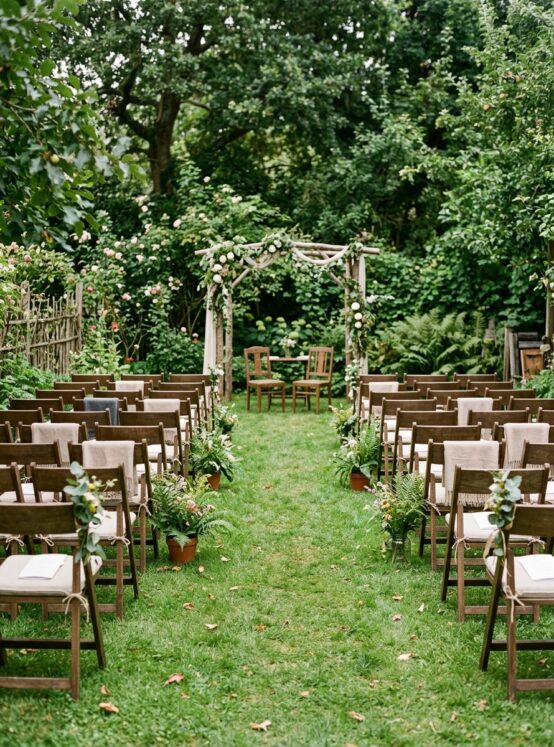 Wedding_seating_on_grass_202605140505