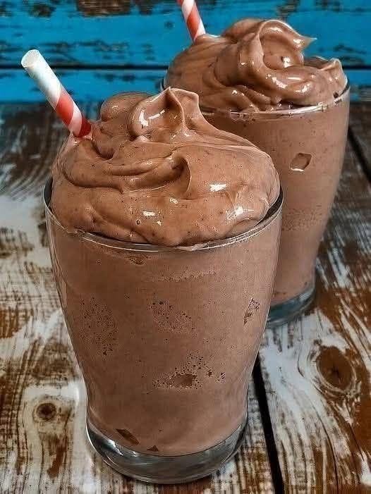 Thick Chocolate Frosty Milkshake Recipe