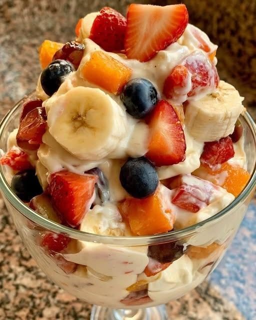 CREAMY FRUIT SALAD
