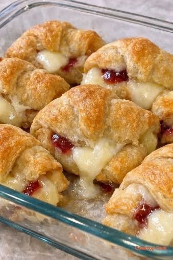 3-Ingredient Strawberry & Cheese Crescent Rolls
