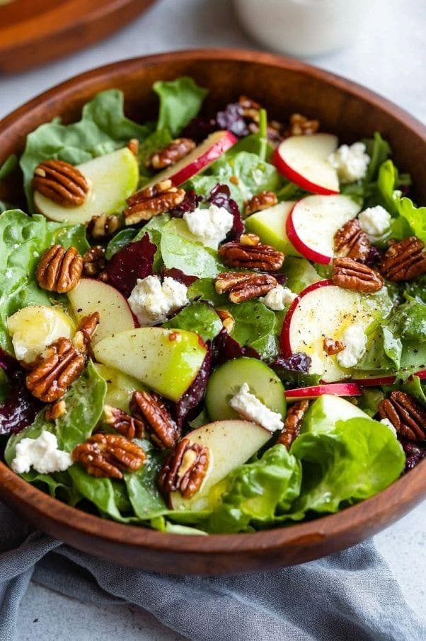 Apple Pecan Goat Cheese Salad