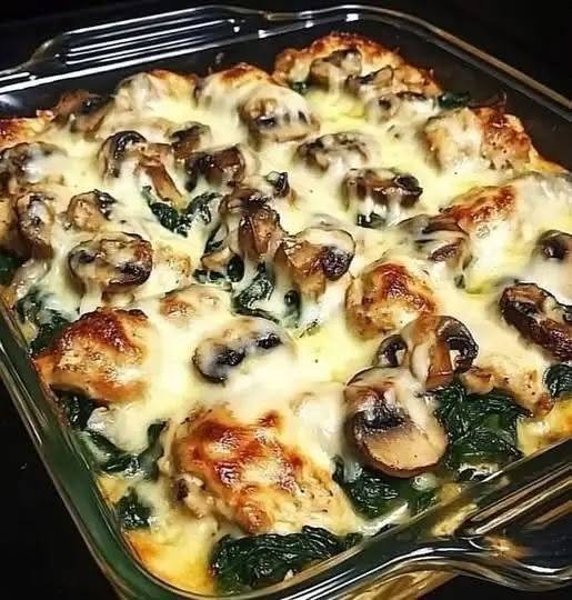 CHICKEN SPINACH AND MUSHROOM LOW CARB OVEN DISH
